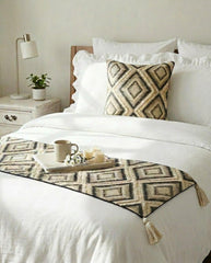 Akida Decorative Bed Runner and Pillow Cover
