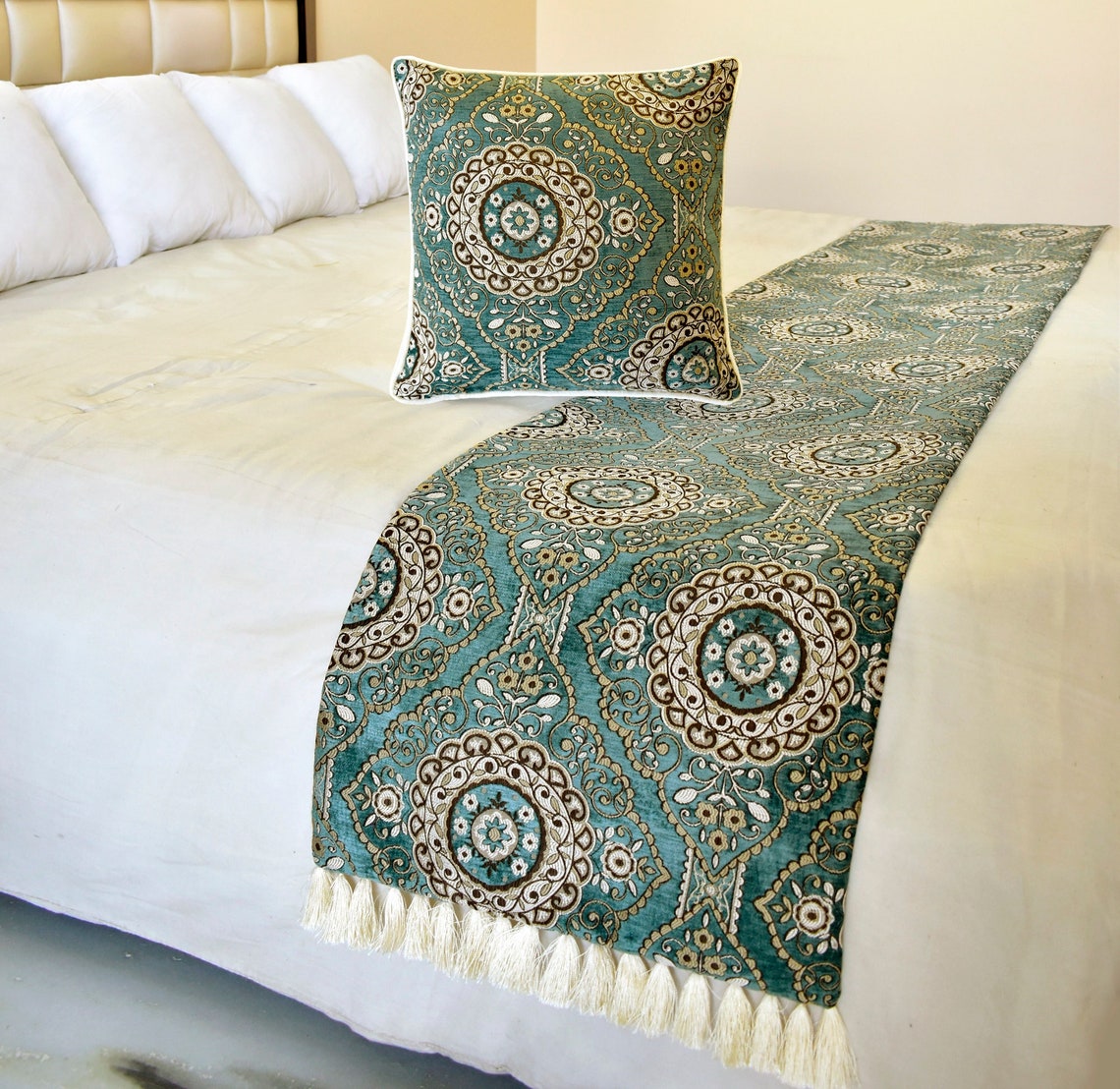 Ahmet Decorative Bed Runner and Pillow Cover