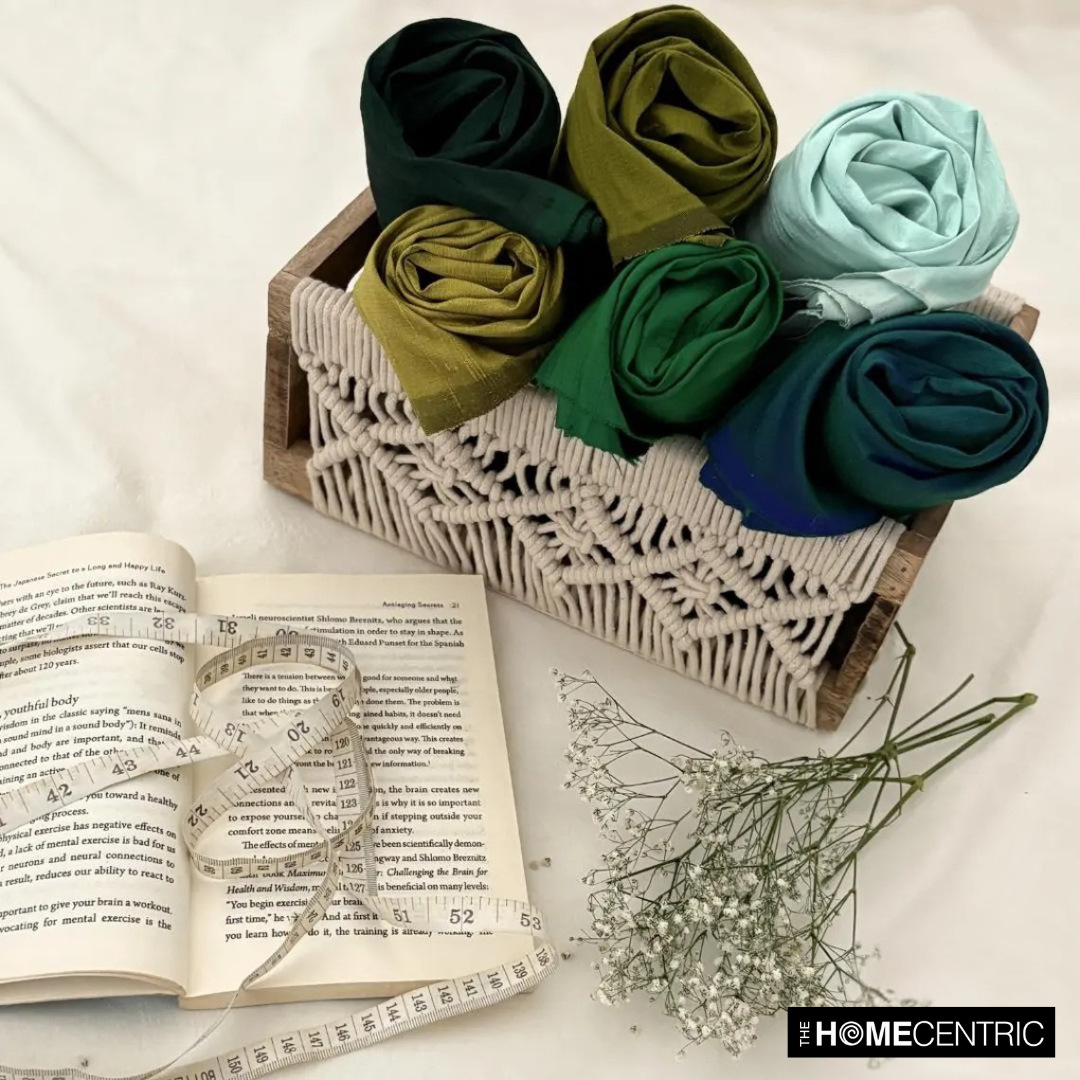 Emerald Green 100% Pure Silk Dupioni Fabric By The Yard 1 Yard Emerald Green 100% Pure Silk Dupioni Fabric By The Yard 1 Yard