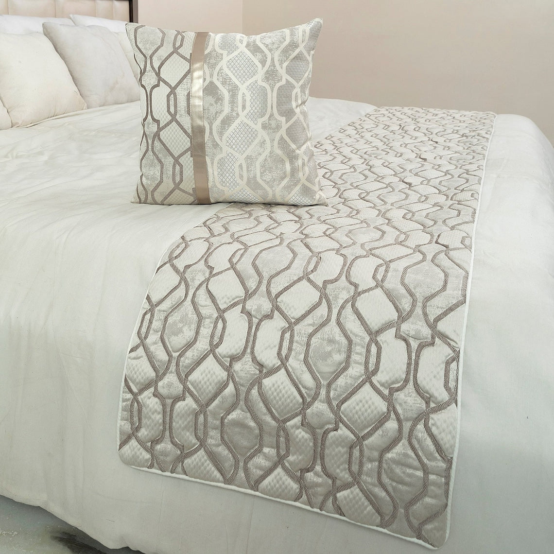 Ivory Delicacy Decorative Bed Runner and Pillow Cover