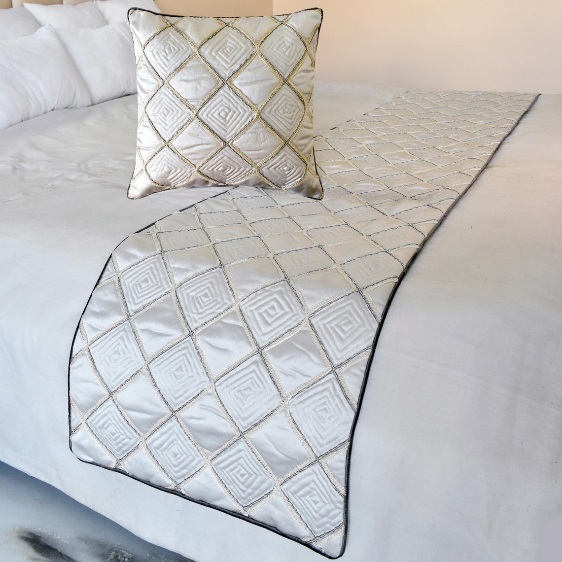 Delilah Decorative Bed Runner and Pillow Cover
