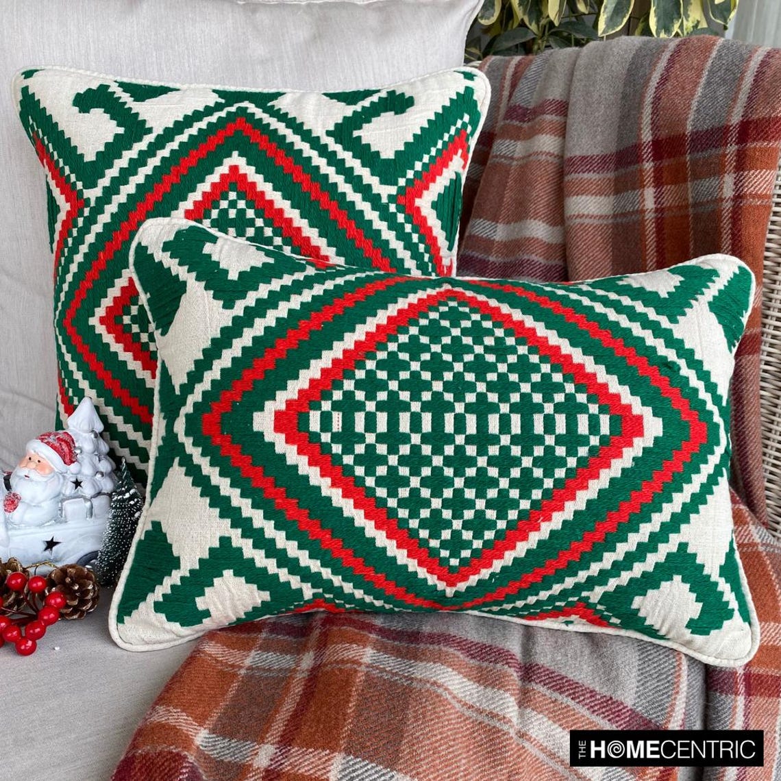 Moorish Noel - Red & Green Jacquard Decorative Throw Pillow Cover