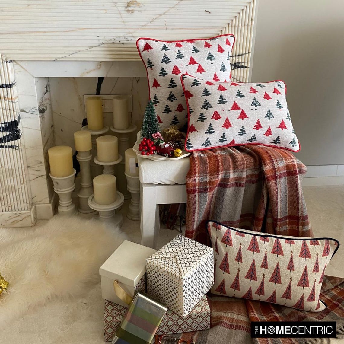 Jolly Tree Lumbar Pillow Cover