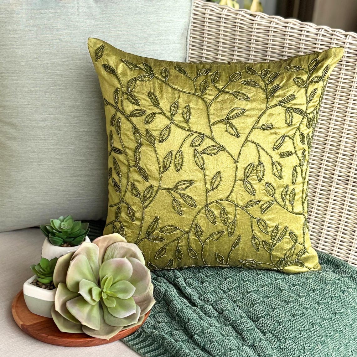 Tropical - Green Art Silk Throw Pillow Cover