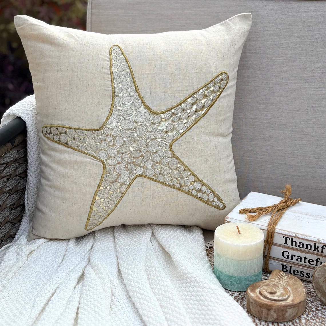 Gold Scaly Starfish - Natural Beige Cotton Linen Throw Pillow Cover