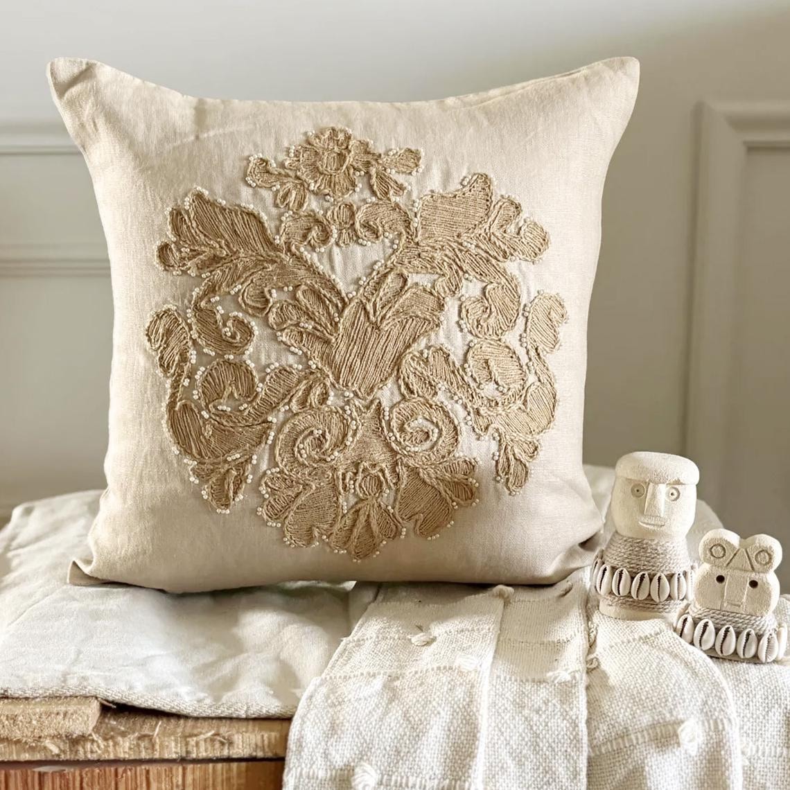 Jutty Damask - Beige Linen Throw Pillow Cover