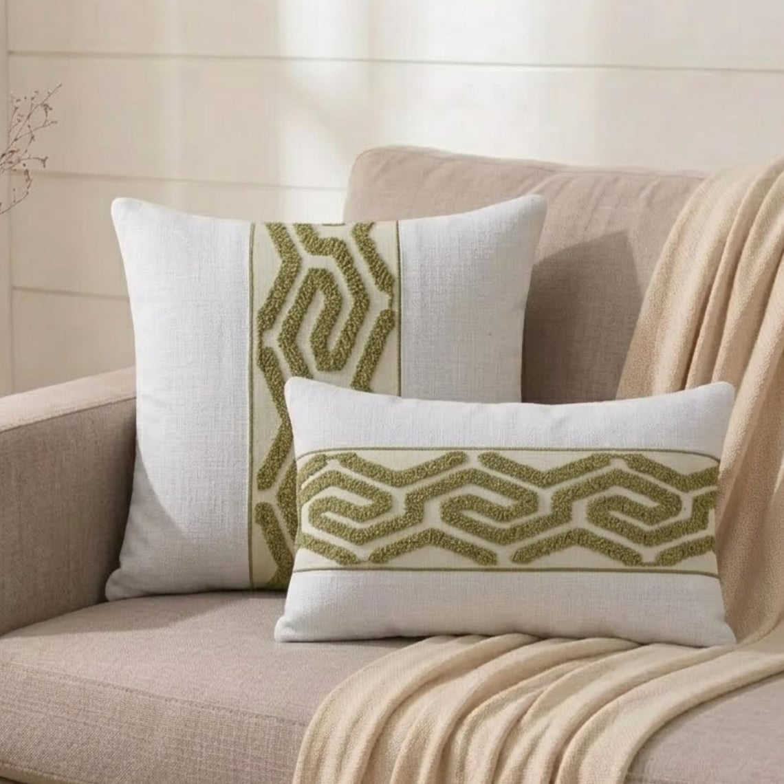 Verdant Labyrinth Lumbar Lumbar Pillow Cover