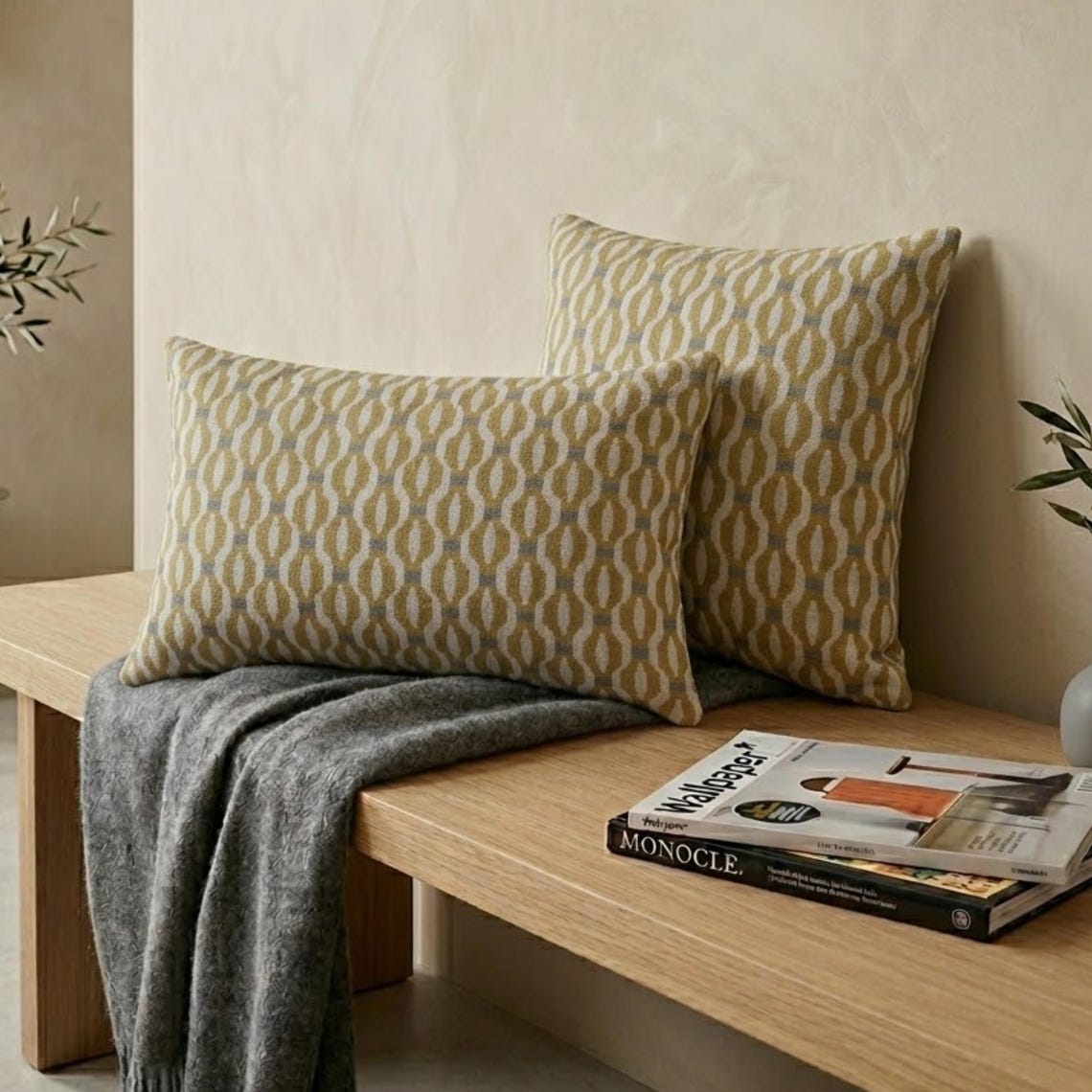Mesa Totem Lumbar Lumbar Pillow Cover