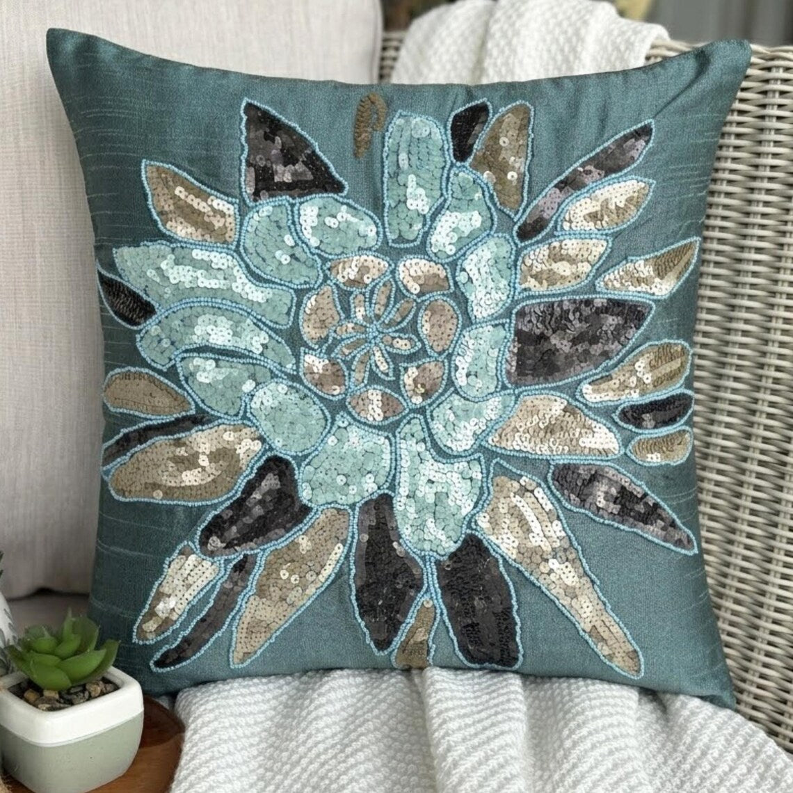 Centerpiece Euro Sham