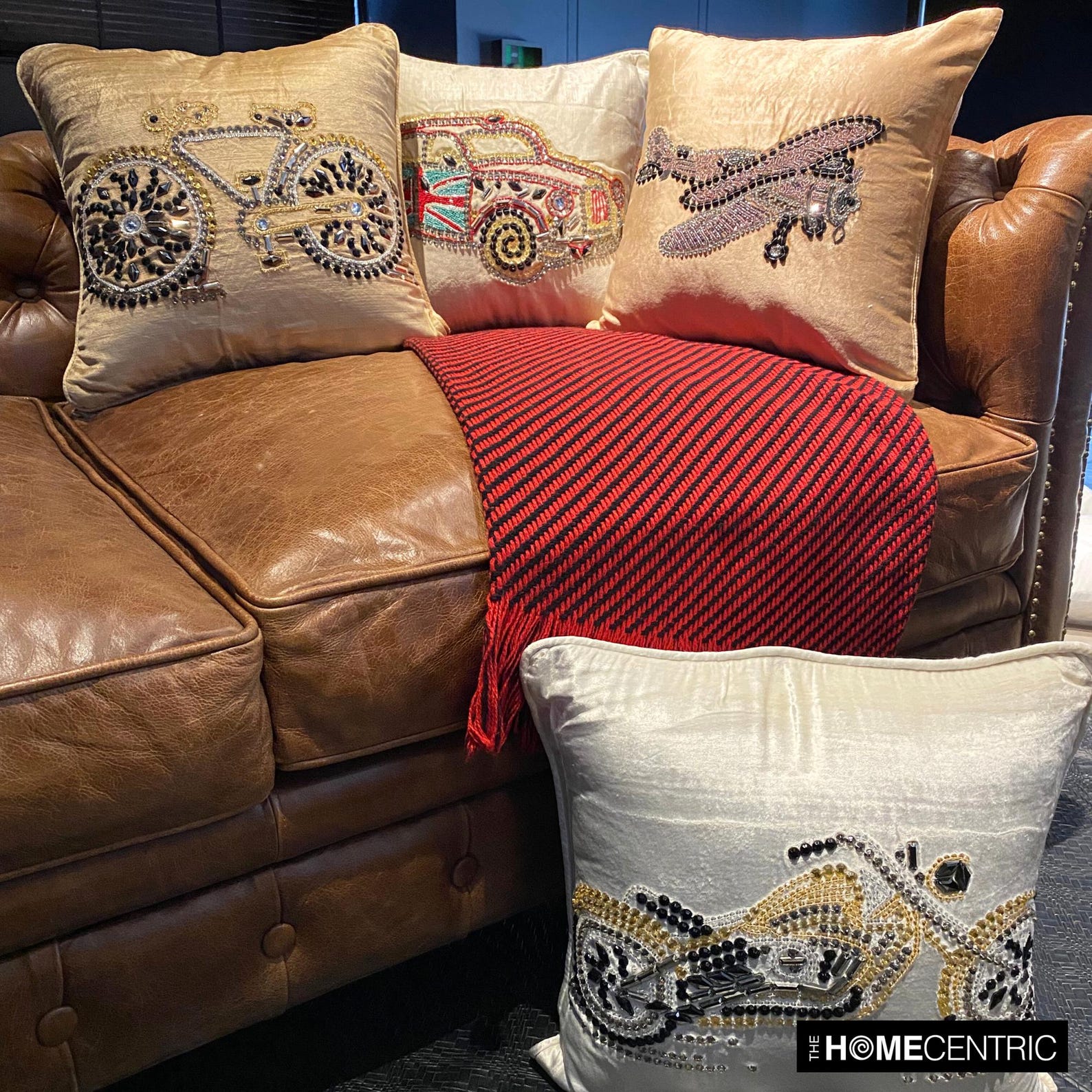 Vinatge Rider - Ecru Velvet Throw Pillow Cover