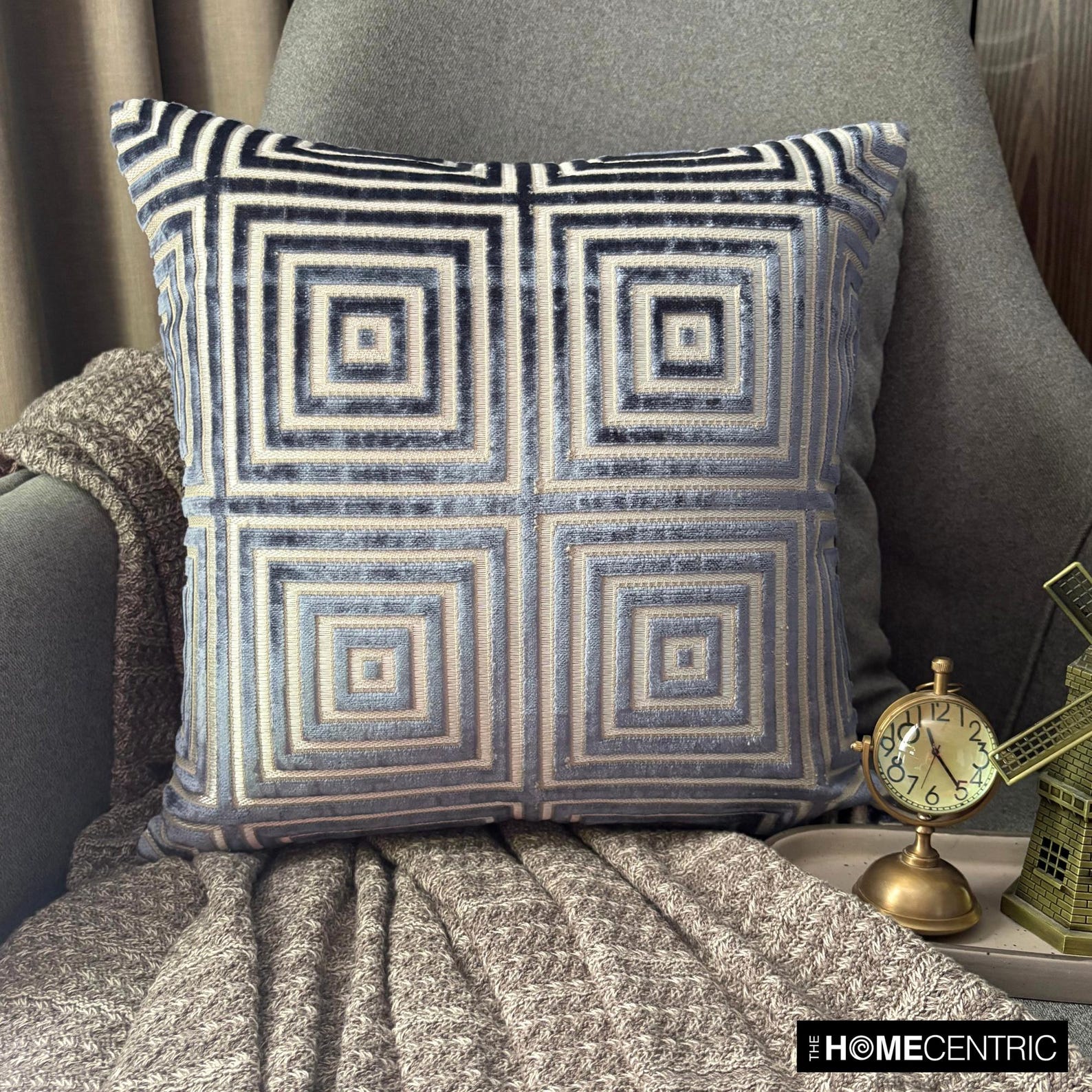 Twilight Illusion Throw Pillow Cover