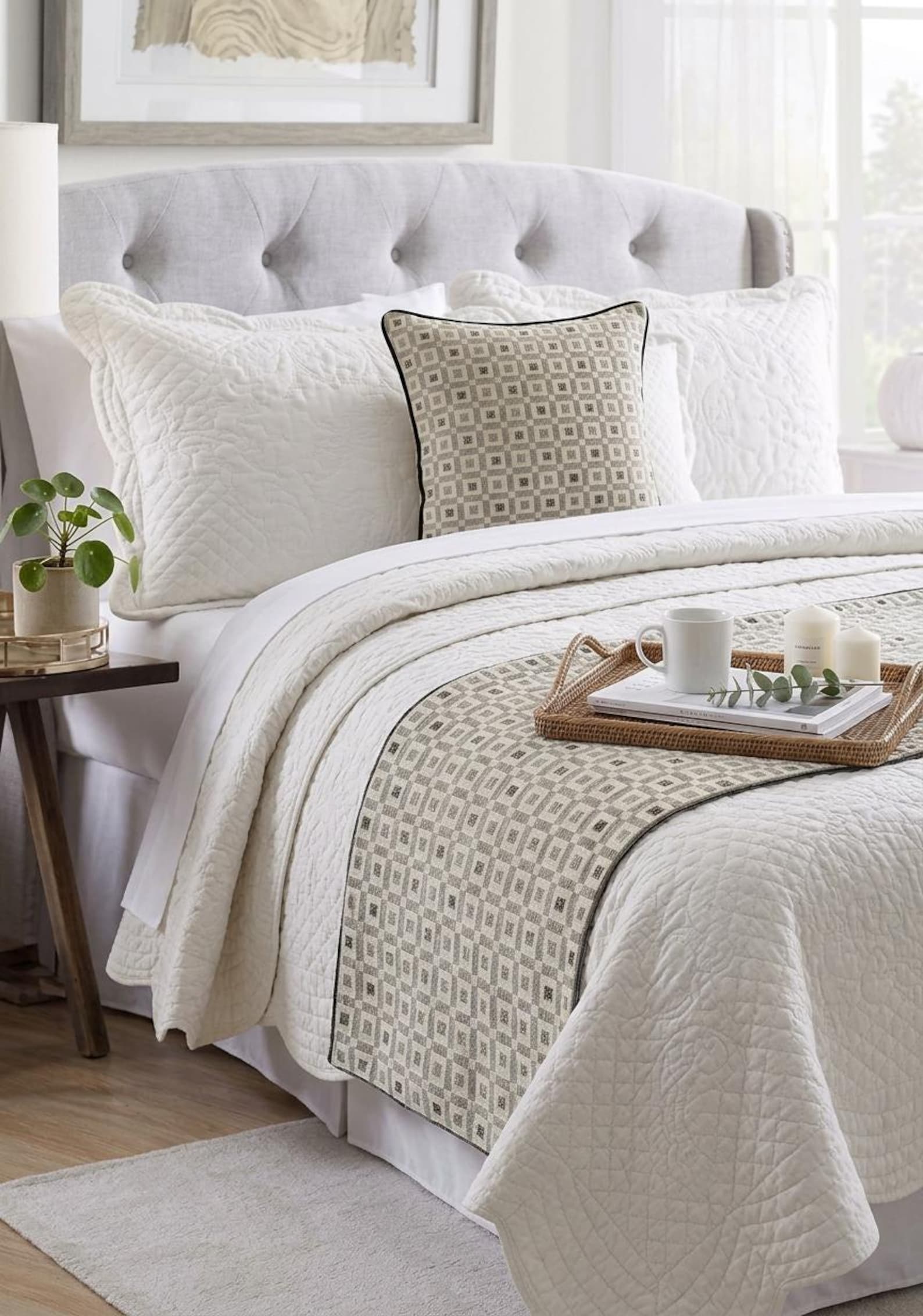 The Brick Effect Decorative Bed Runner and Pillow Cover