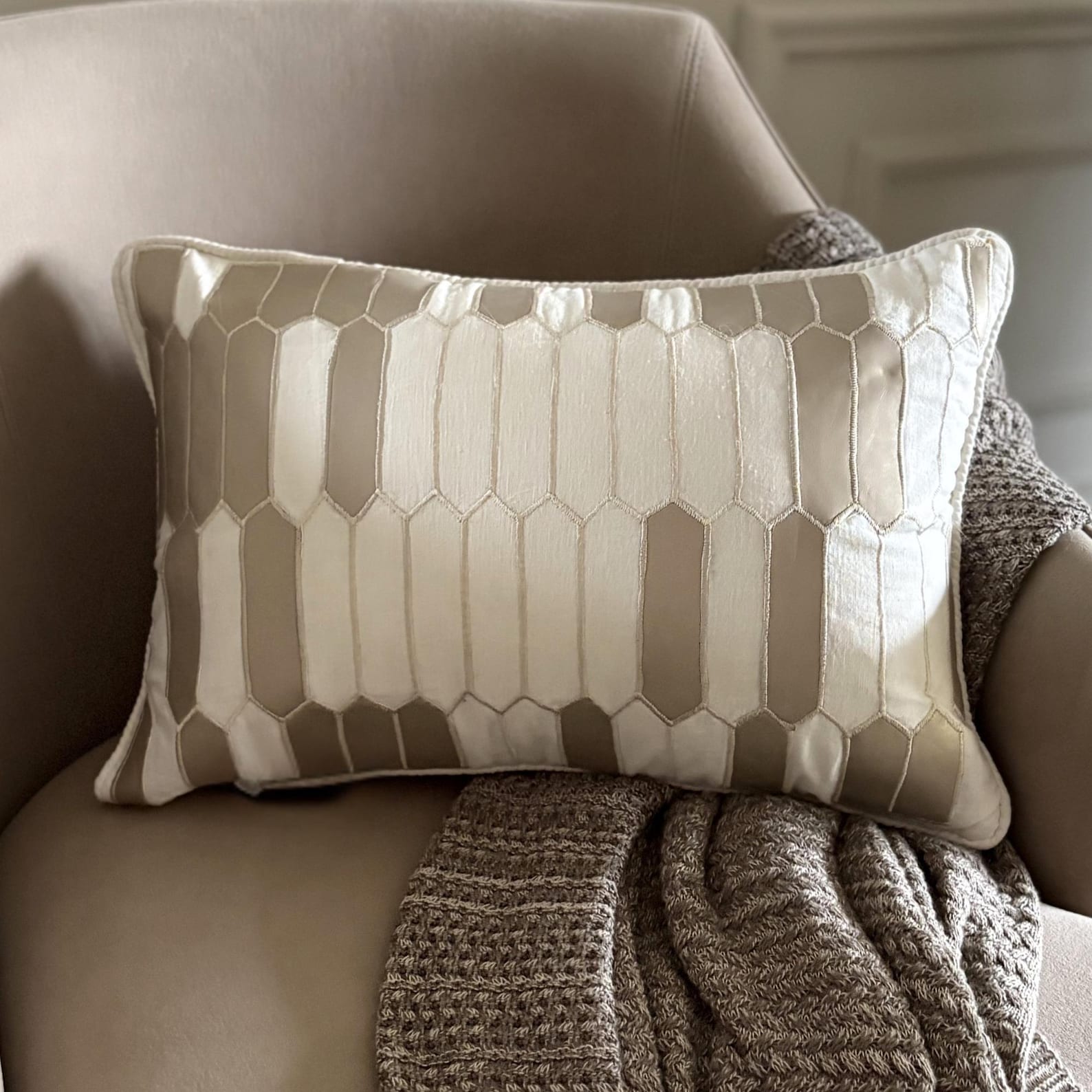 Gold Heist Lumbar Pillow Cover