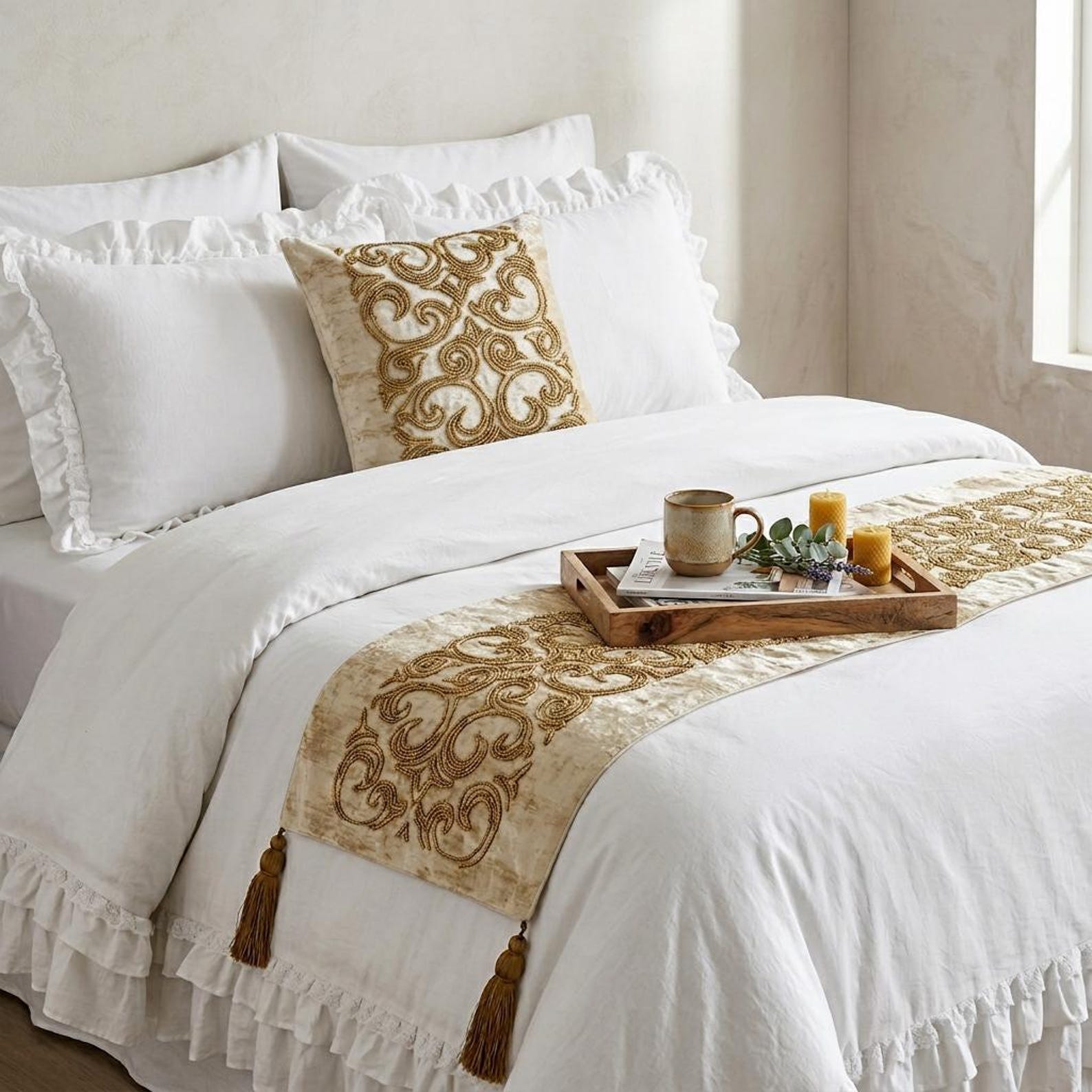 Ornamento Oro Decorative Bed Runner and Pillow Cover
