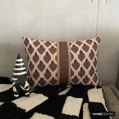 Woodland Comfort - Brown Jacquard Decorative Lumbar  Pillow Cover