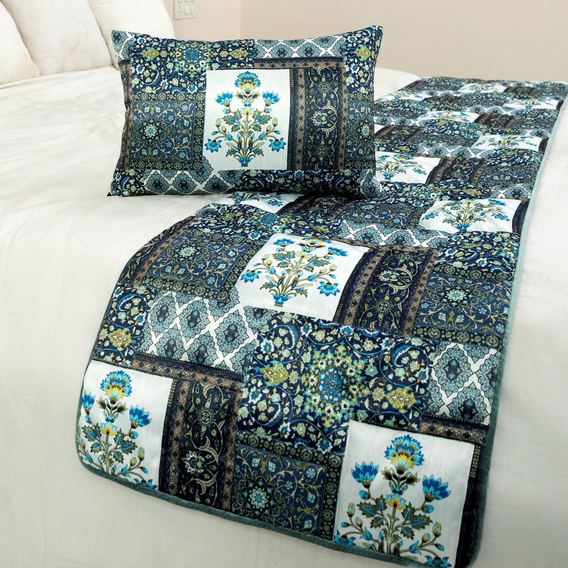 Bahar Decorative Bed Runner and Pillow Cover