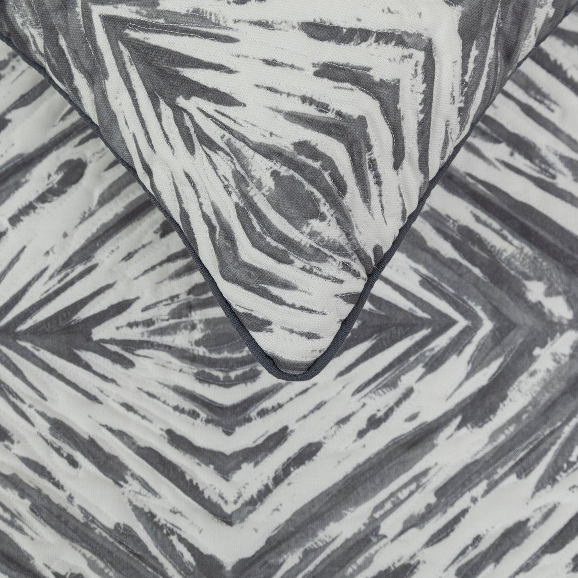 Grey Semblance Decorative Bed Runner and Pillow Cover