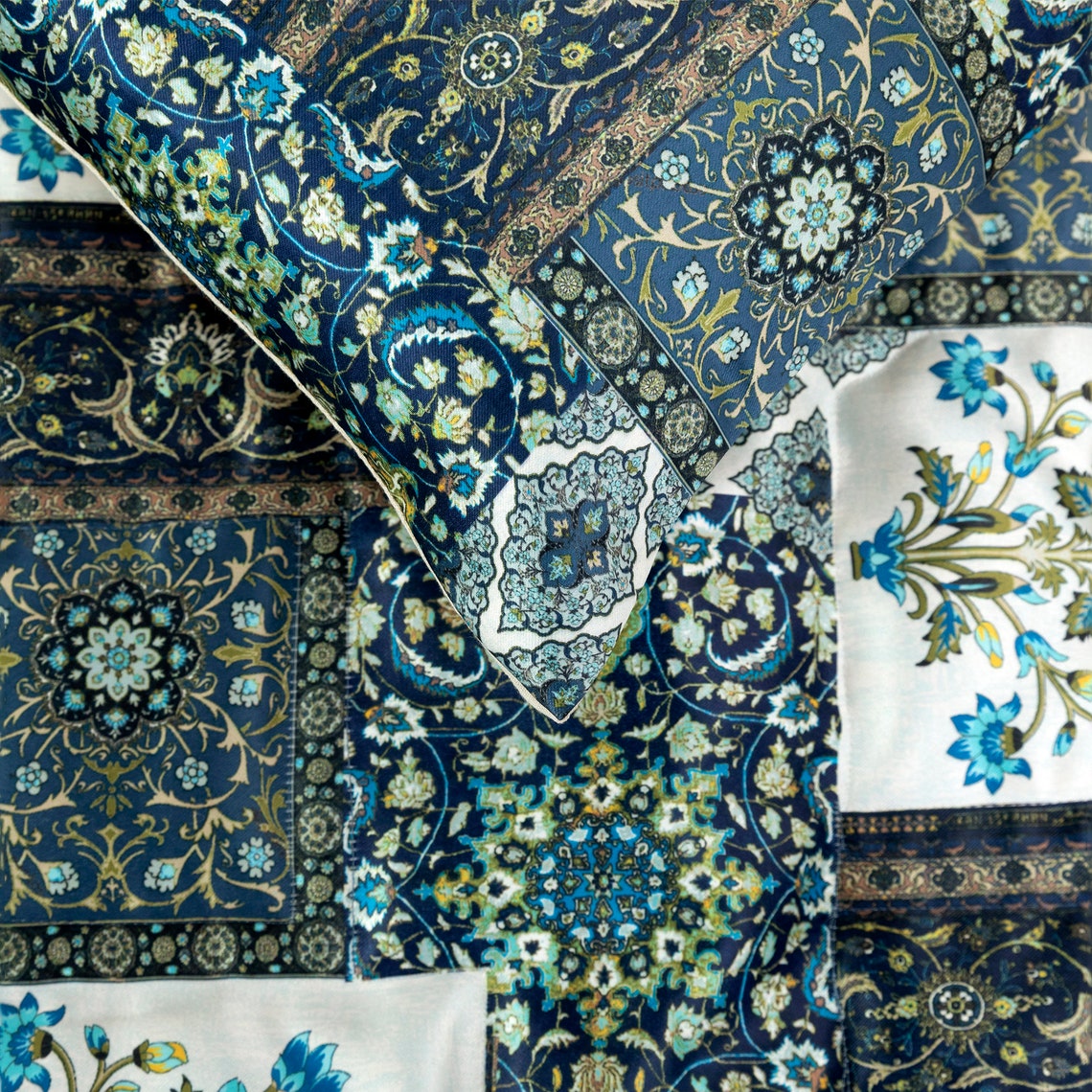 Bahar Decorative Bed Runner and Pillow Cover