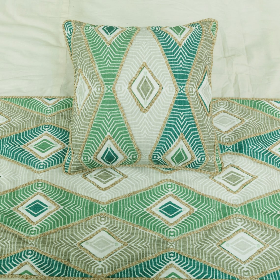 Chantico Decorative Bed Runner and Pillow Cover