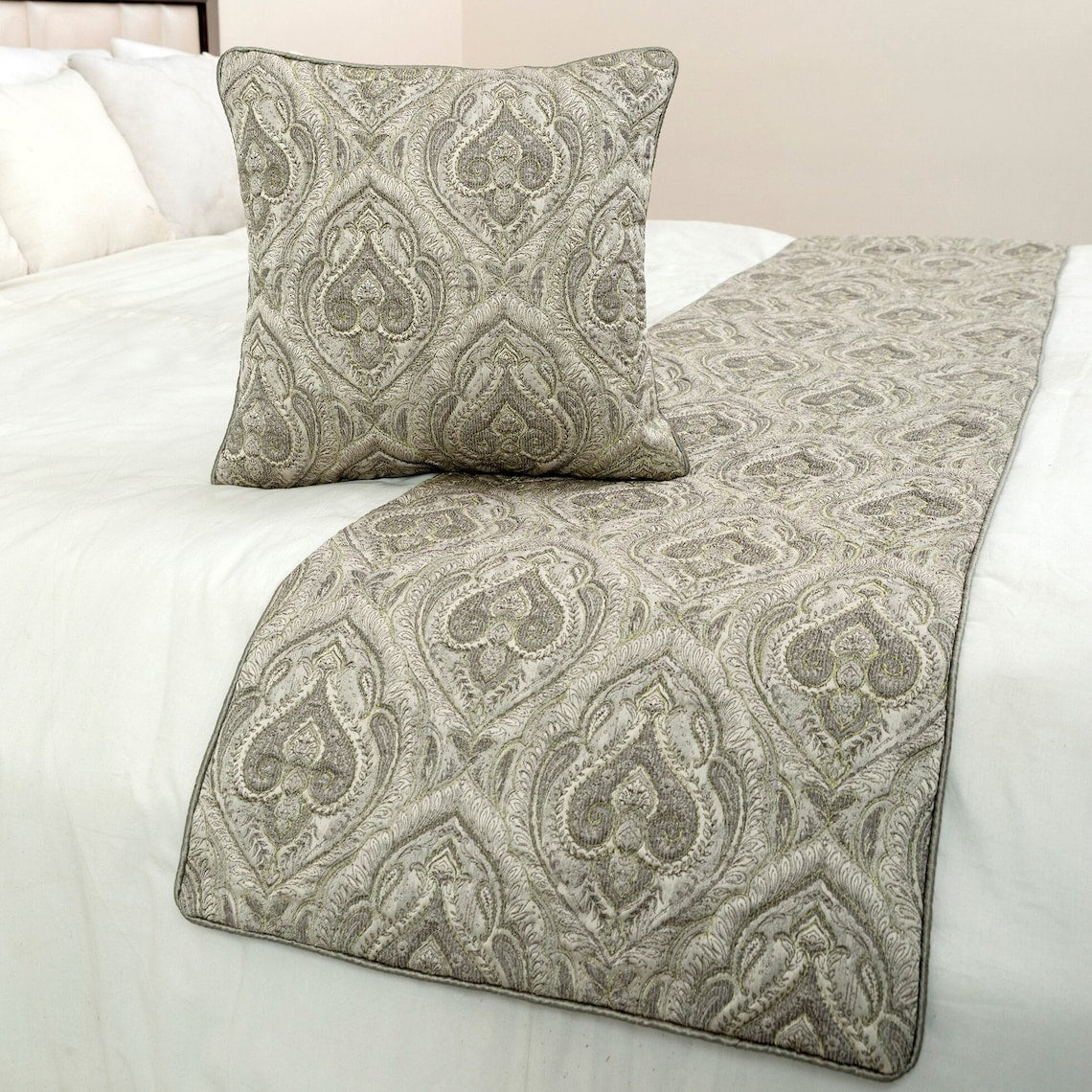 Winifred Decorative Bed Runner