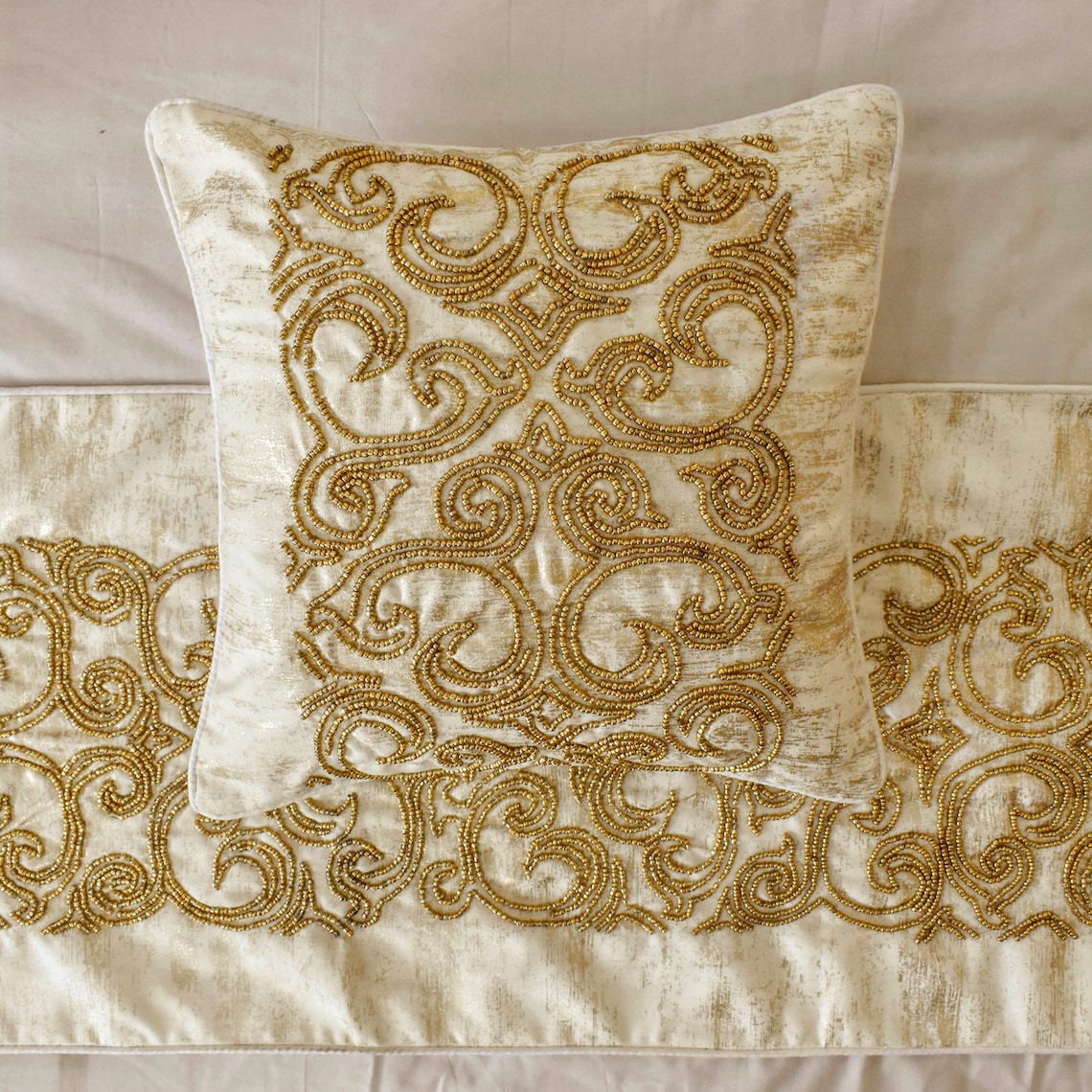Ornamento Oro Decorative Bed Runner and Pillow Cover