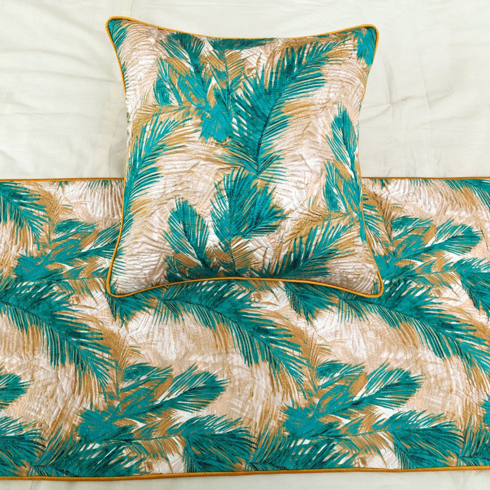 Palms Decorative Bed Runner and Pillow Cover