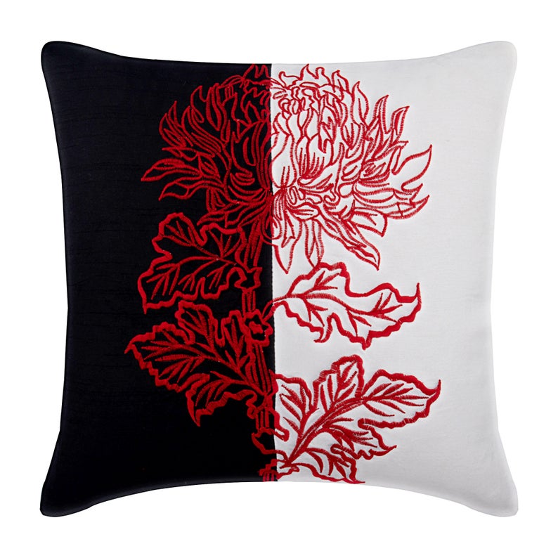 Lovers In Japan Black & White Throw Pillow Cover