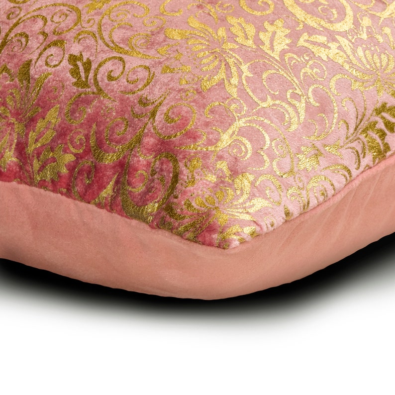 Mumtaaz Lumbar Pillow Cover