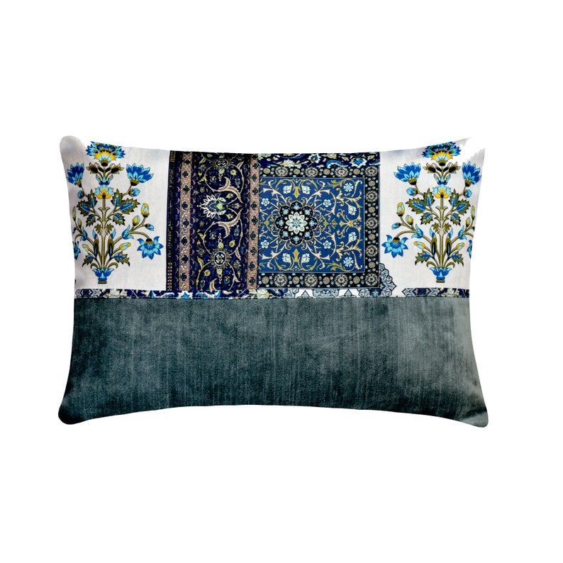 Gul Lumbar Pillow Cover