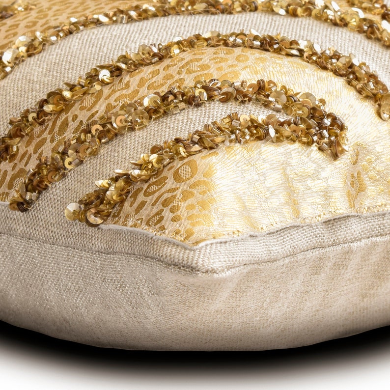 Leopard Spotlight Lumbar Pillow Cover