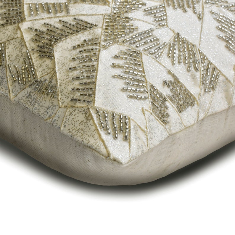 Intarsia Throw Pillow Cover