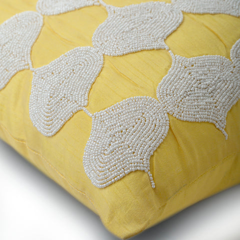 https://www.thehomecentric.com/cdn/shop/products/sunsight-yellow-silk-geometric-modern-moroccan-trellis-lattice-beaded-decorative-pillow-covers_large.jpg?v=1573238641